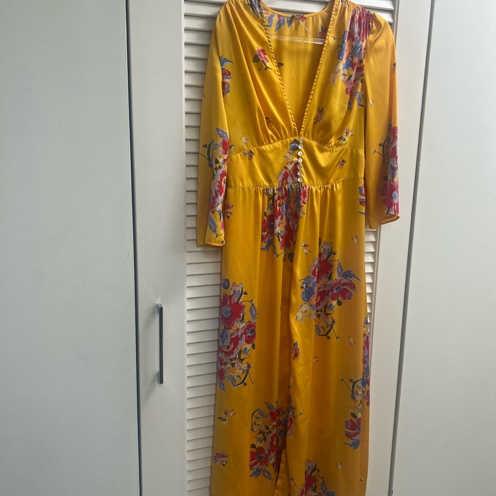 Beautiful yellow coverup for the pool beach or everyday!